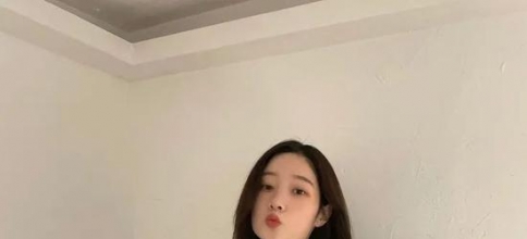 最会穿T恤的女人怎么穿T恤？