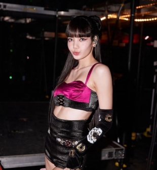BLACKPINK的化妆包大起底 原来我们都空瓶过她们的同款